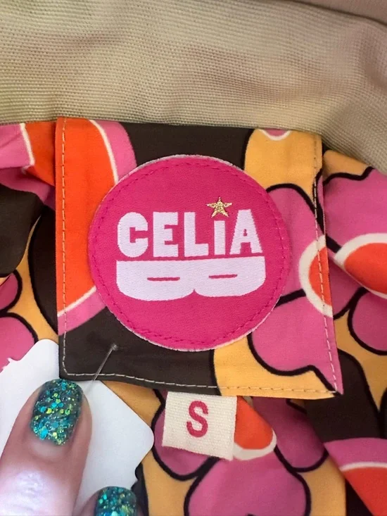 Celia B Carmesí Trench Coat SOLD OUT Floral Button Detail Size Small - Picture 2 of 8